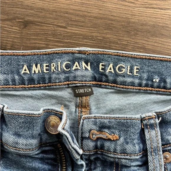 American Eagle Outfitters Light Blue Straight Leg Jeans - Picture 3 of 5